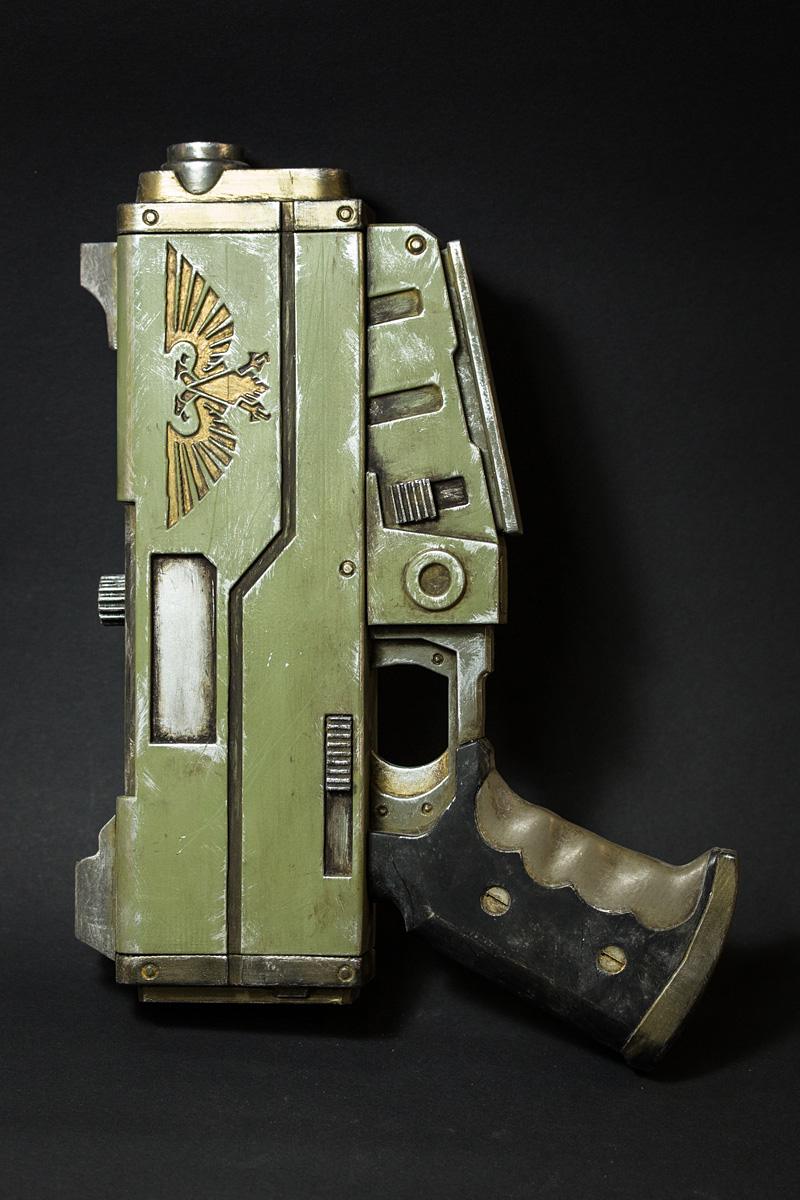 STL file War Hammer 40 K Handgun 🔨・Model to download and 3D print・Cults