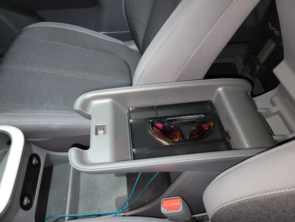 Free 3D file Fully Parametric Ioniq 5 Center Console Organizer・3D