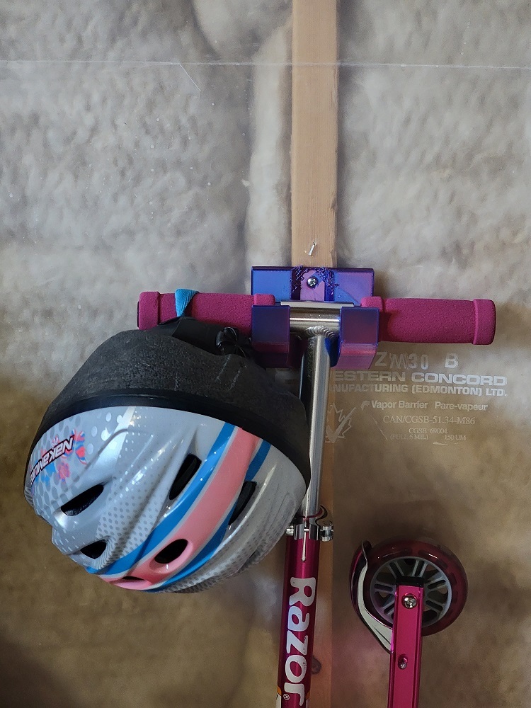 Free 3D file Kids Razer scooter wall mount・Design to download and 3D ...