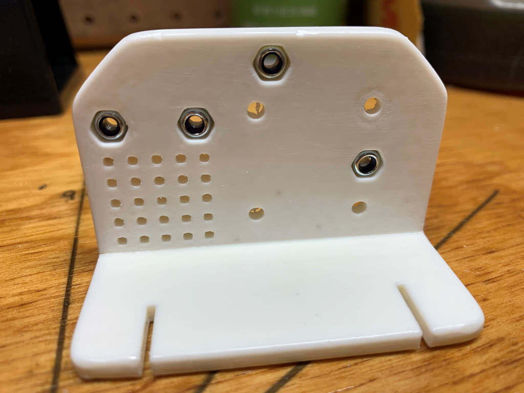 Free 3D file Creality Ender 3 Linear Rail X Axis Mounting Plate V2.5・3D