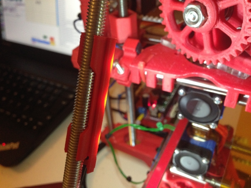 Free 3D file LED Strip Mount for 8mm Threaded Rod・Design to download ...