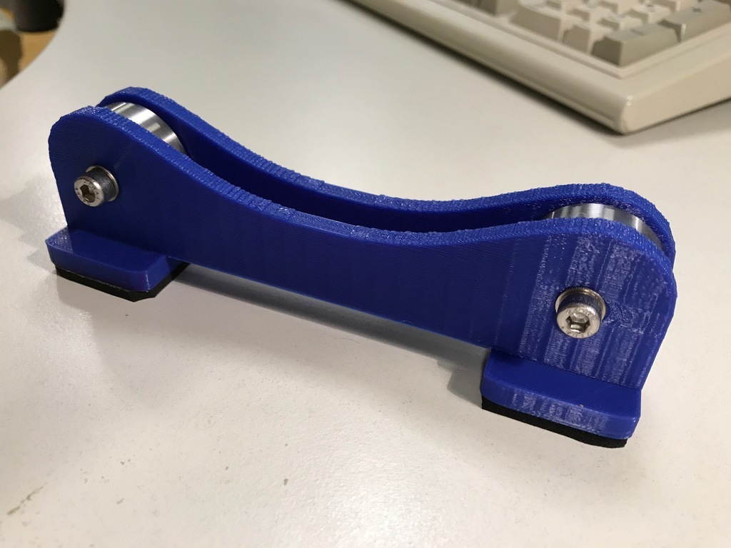 YBCCBY Dérouleur De Laine, Porte Fil En Bois Pour Tricot Support De Pelote De Fil Magnétique Support Pelote De Laine Support De Pelote De Laine Rotatif Combiné Avec Support De Téléphone Portable