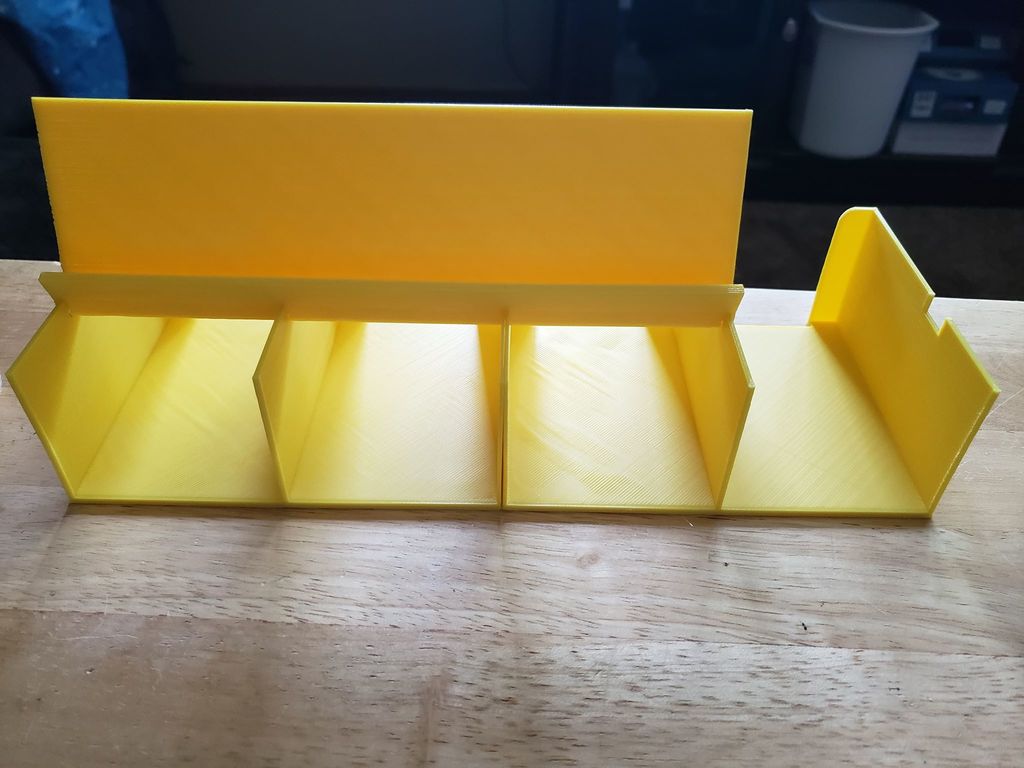 Free STL file Wingspan Card Holder Remix for Wider/Thicker Sleeves・3D