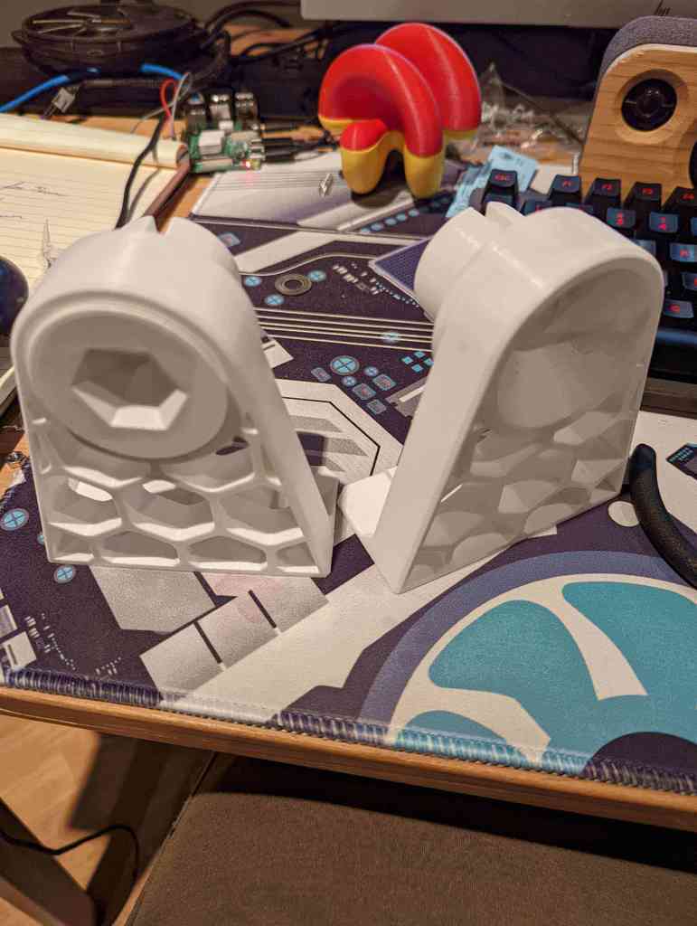 Free 3D file Magnetic Paper Towel Holder With magnatised lock bolt・3D ...