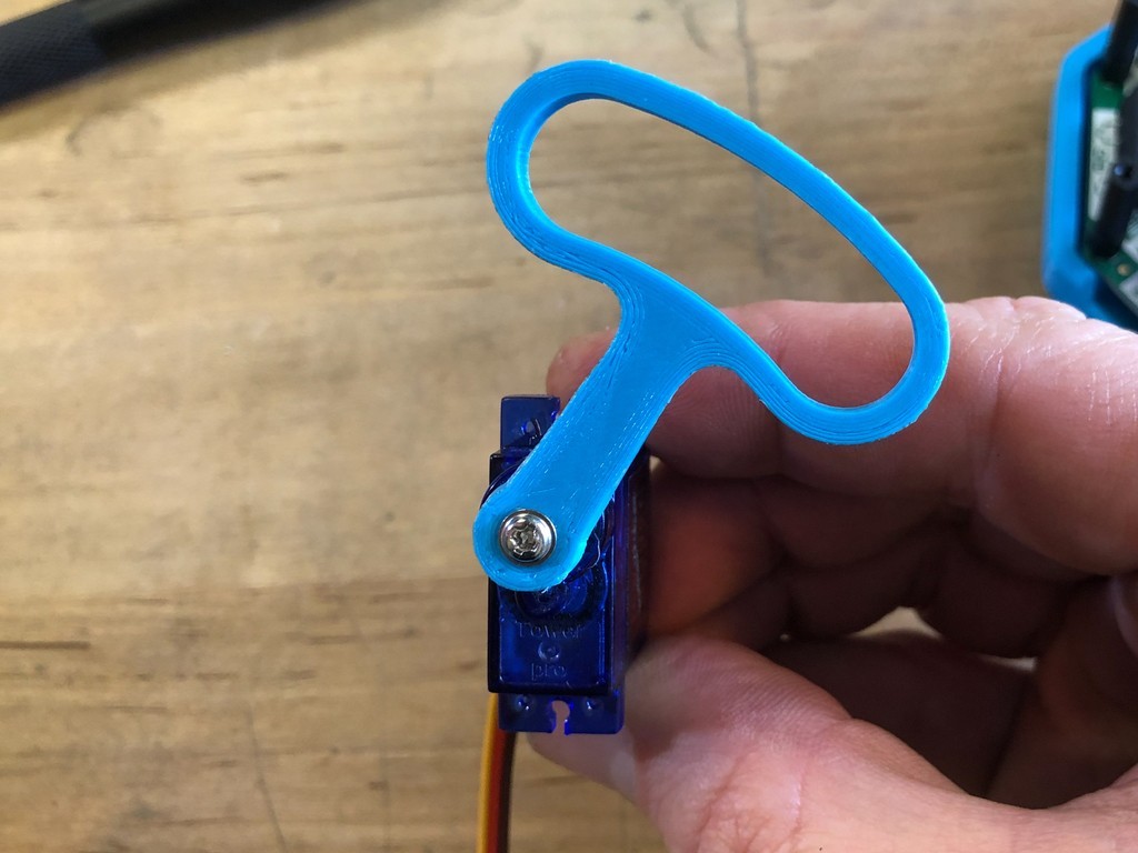 Archivo STL gratis Montaje del Servo Interruptor de Luz Crickit 🧞‍♂️