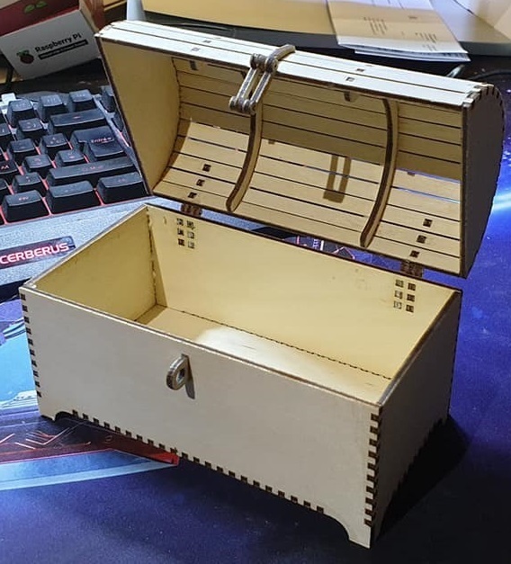 Free 3D file Treasure Chest with Hasp (3mm plywood version) 📦・3D