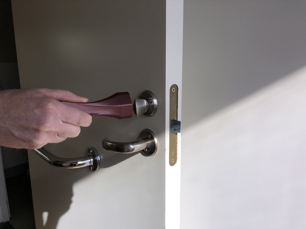 Free 3D file Door handler - no touch lock or door handle・3D printing ...
