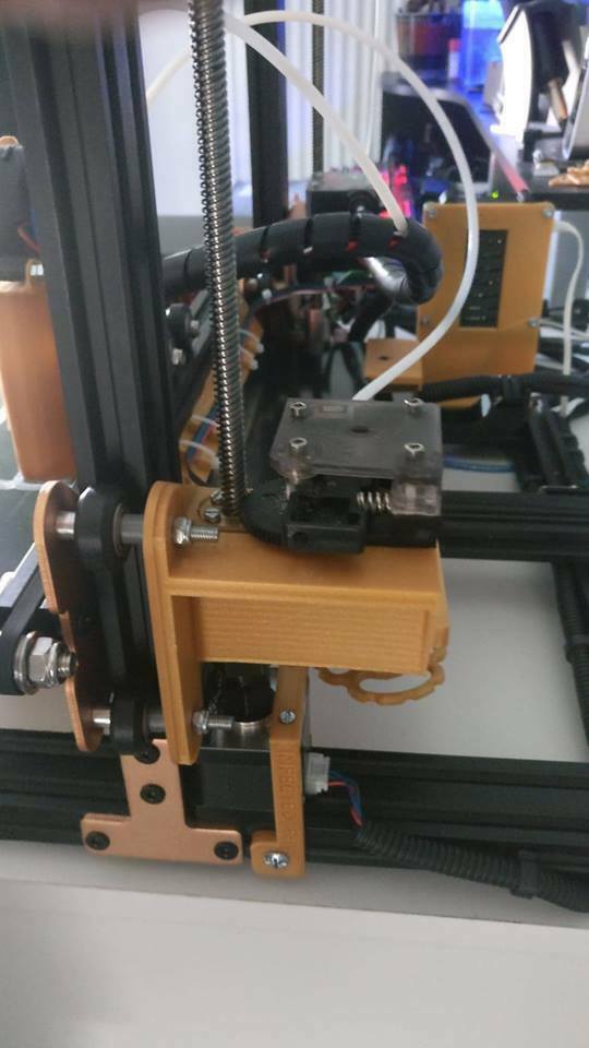 Free 3D file Right Extruder Mount For Dual Extruder Tevo Tornado / CR
