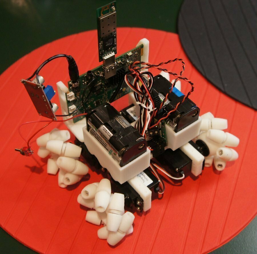 Free 3D file Mecanum Wheel Rover 2・3D printer model to download・Cults