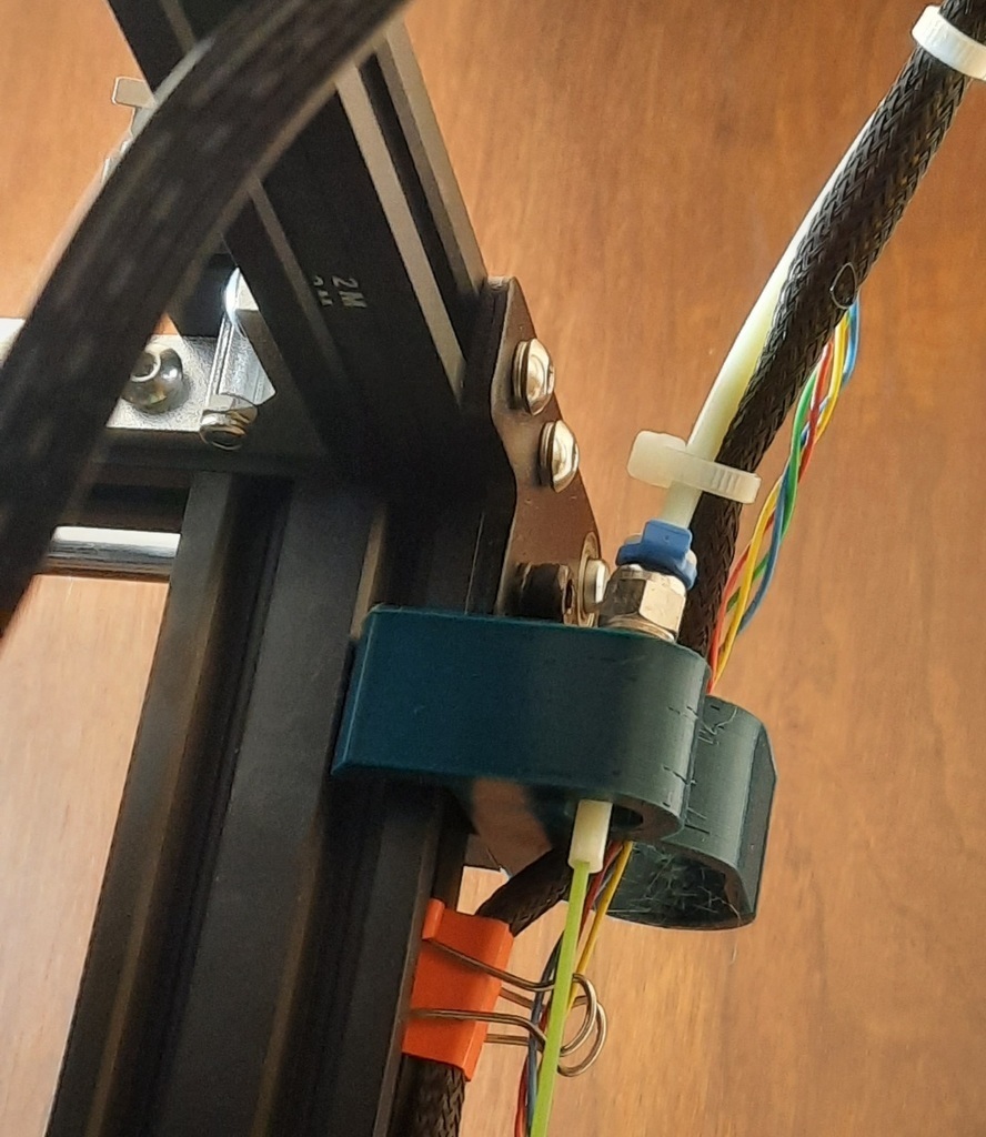 Filament Guide Rail Free 3D file 2020 rail clamp filament wire guide 🗜️・3D printing design ...