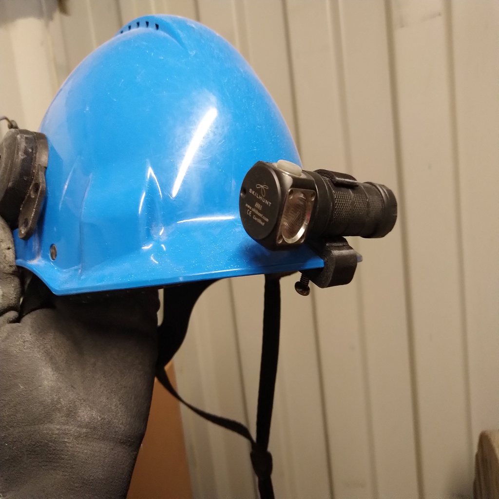 Free 3D file Skilhunt H03 Helmet mount・3D print object to download・Cults