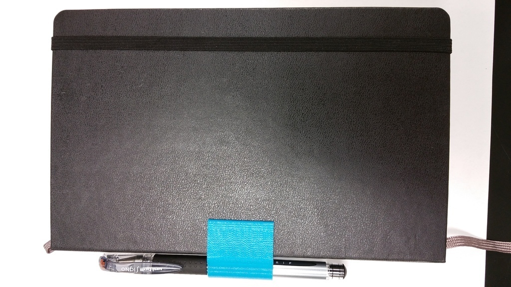 Free 3D file Moleskine Pen Holder 🖊️・3D print design to download・Cults