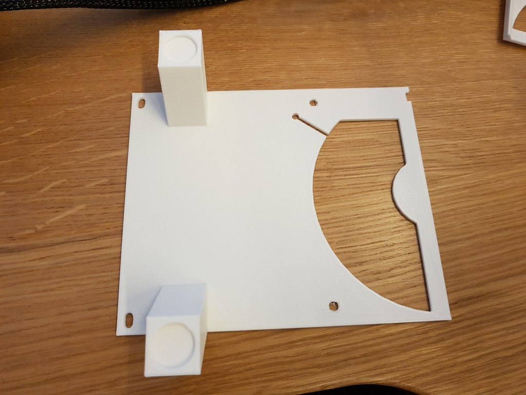 Free 3D file CR10 Control Box Fan Mod with feets 120mm・3D printing