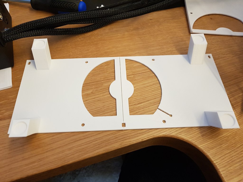 Free 3D file CR10 Control Box Fan Mod with feets 120mm・3D printing