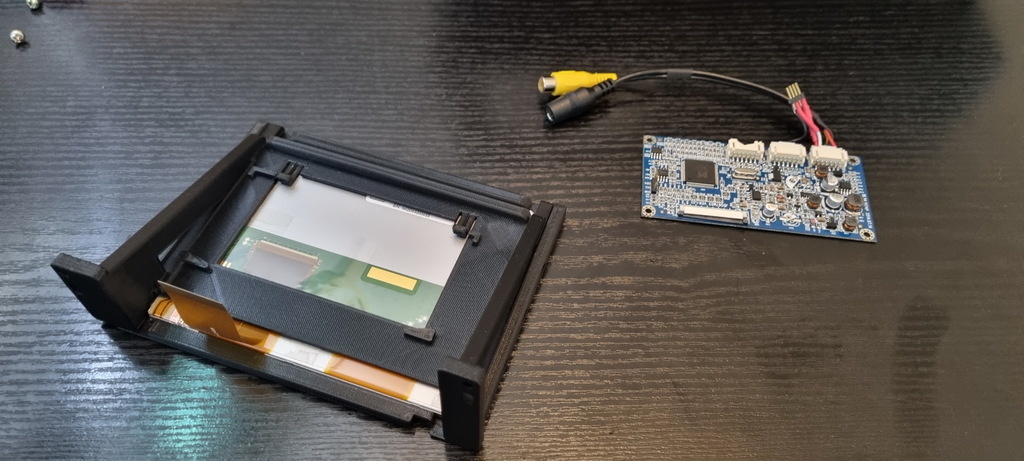 thumbnail image 2 of 5.6 Inch TFT LCD Display Screen AT056TN52 V.3 – 640x480 4:3 50-Pin WLED Panel 2 of 3
