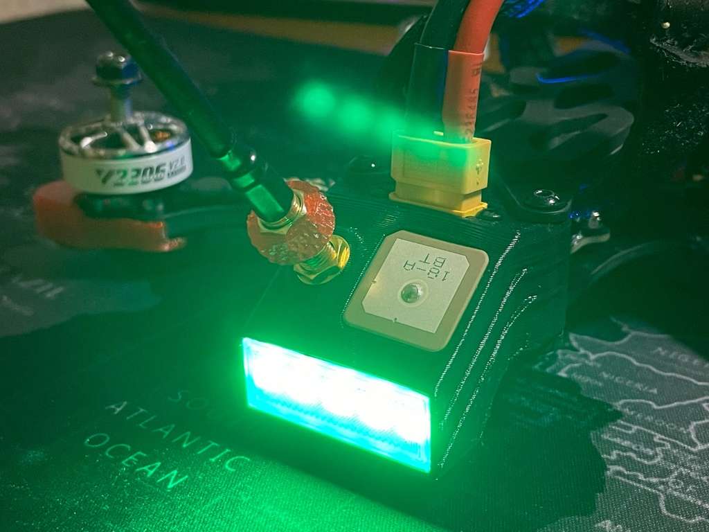 Free 3D file APEX 5 HD TAIL ANTENNA GPS LED XT60E-M HOUSING・3D ...