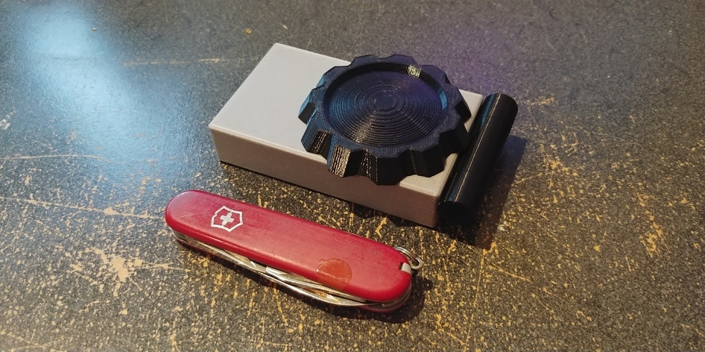 Archivo 3D gratuito Glitch (ReBoot Keytool Remixed)・Design para