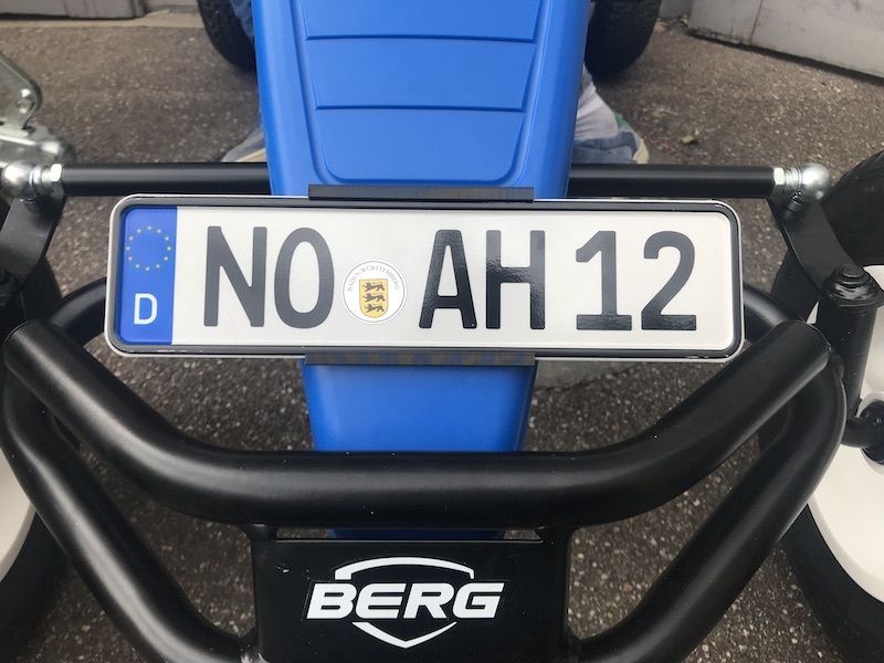 Free 3D file BERG GoKart license plate holder front???3D printing model