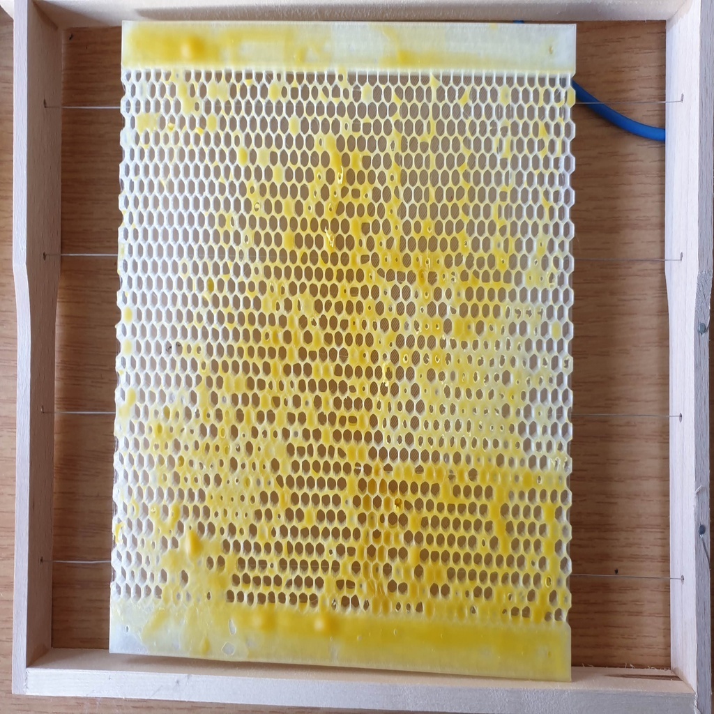 Free 3D file 3D_Printable_Comb_for_Langstroth_Frames・3D printer model ...