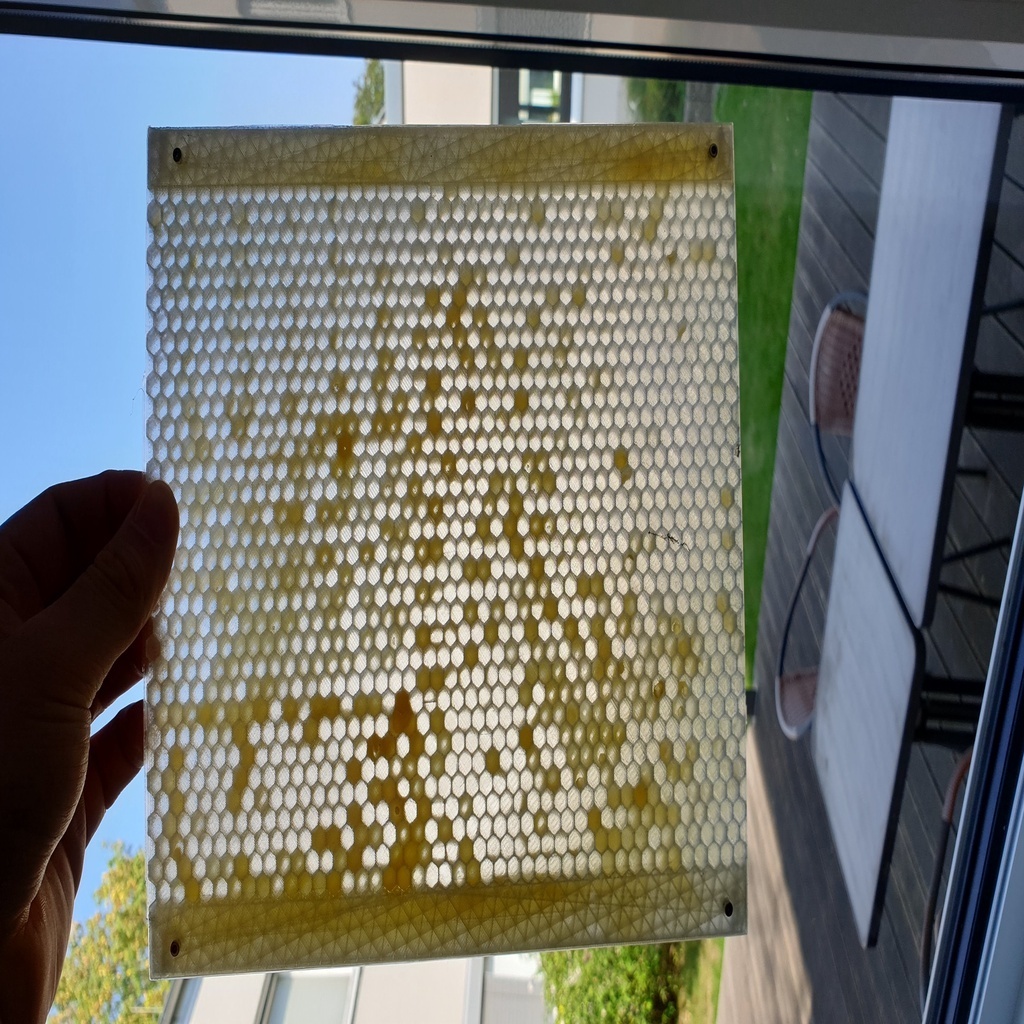 Free 3D file 3D_Printable_Comb_for_Langstroth_Frames・3D printer model ...