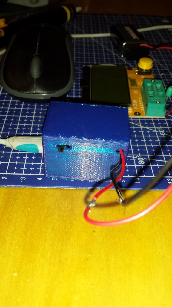 Free 3D file LiPo Battery Pack, Micro USB, Rechargeable・3D printable ...
