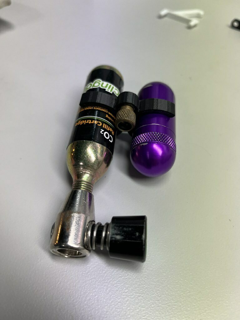 Free 3D file DynaPlug Pill & CO2 Clip・3D printable design to download・Cults
