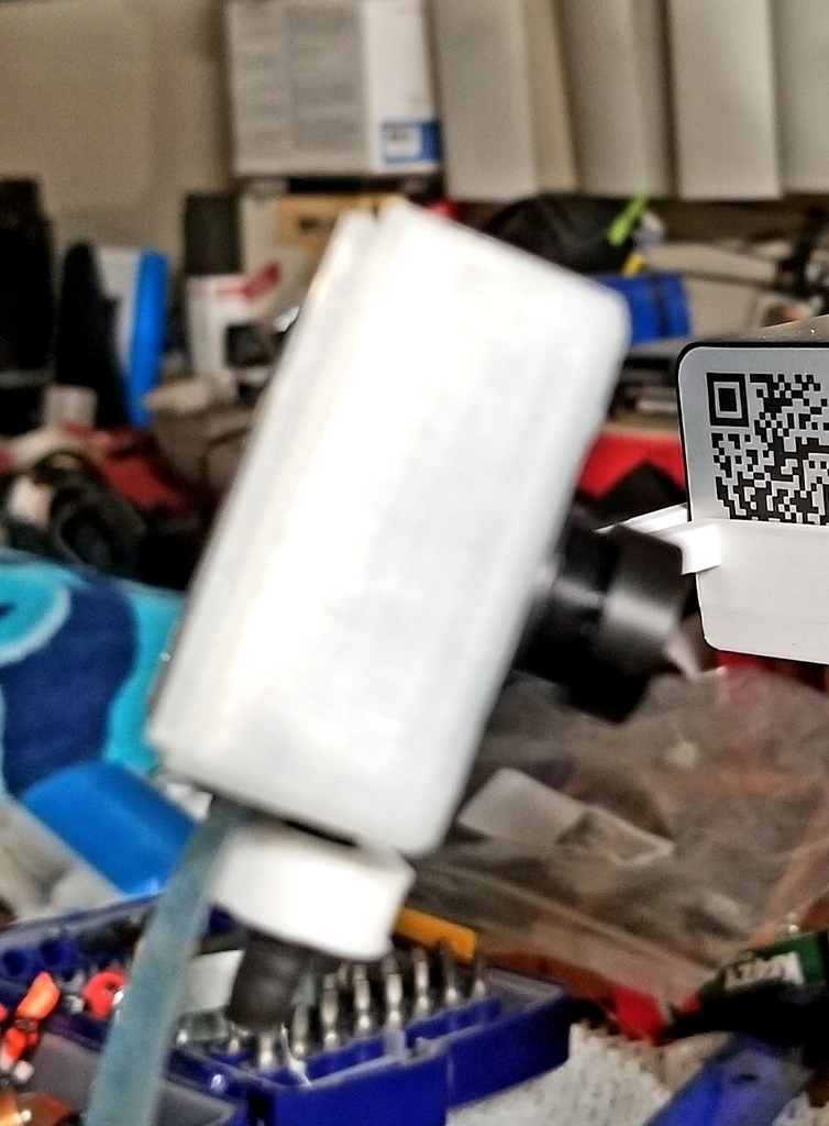 Free 3D file Camera Holder 32 X 32 mini cam・3D print object to download