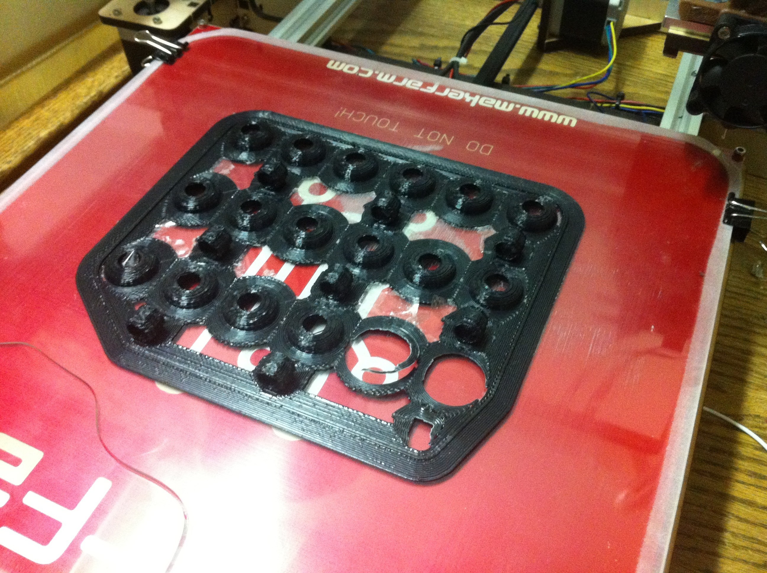 STL file Grommet snap together 🏠・Model to download and 3D print・Cults