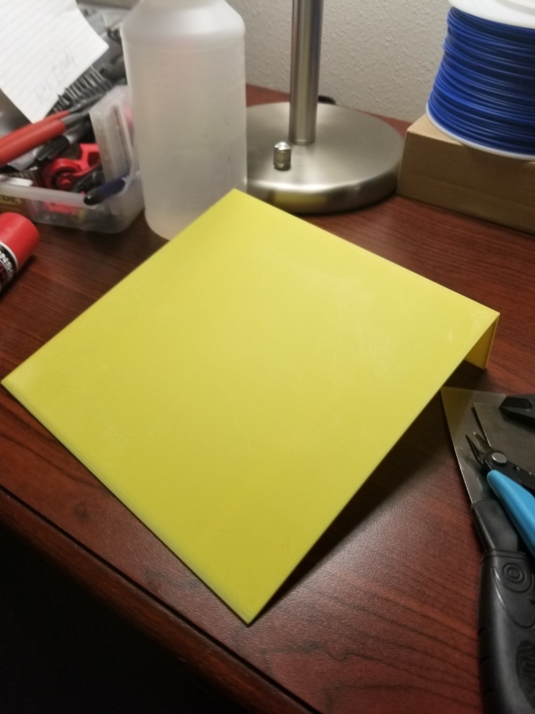 Free 3D file digital projector stand・Object to download and to 3D print・Cults