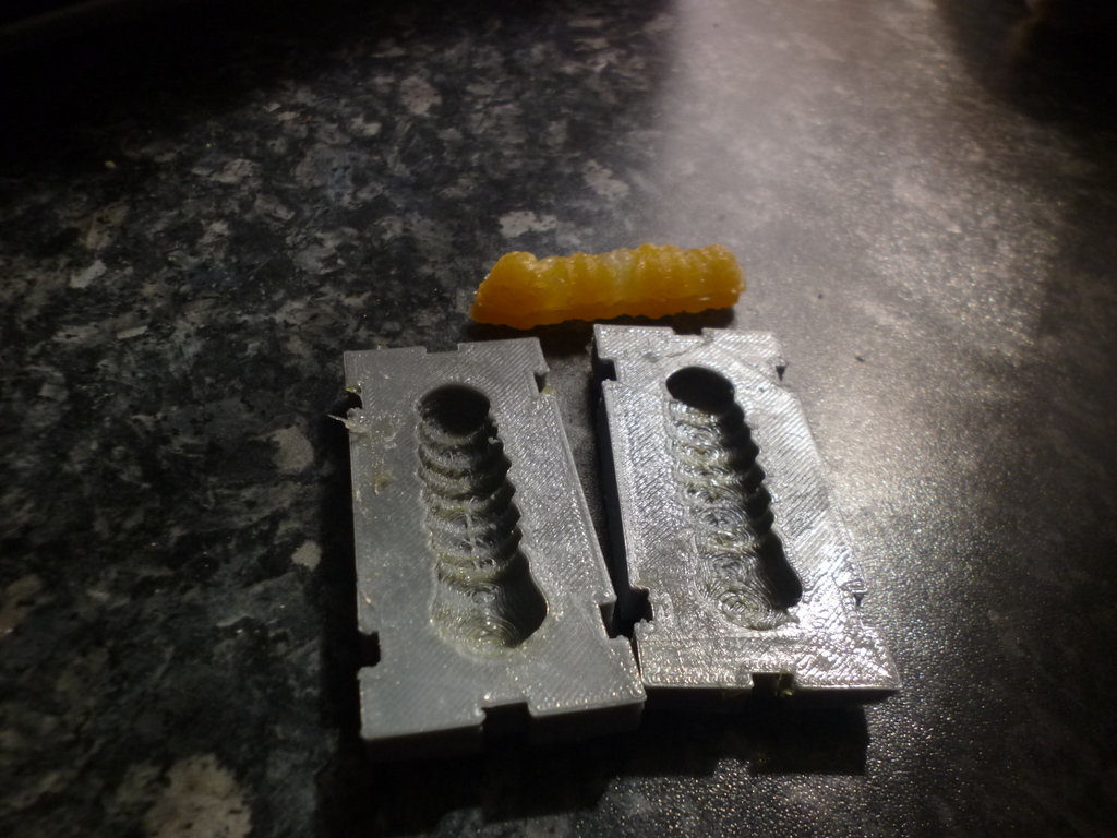 Free 3D file Witchity Grub mould lure・3D printable model to download・Cults