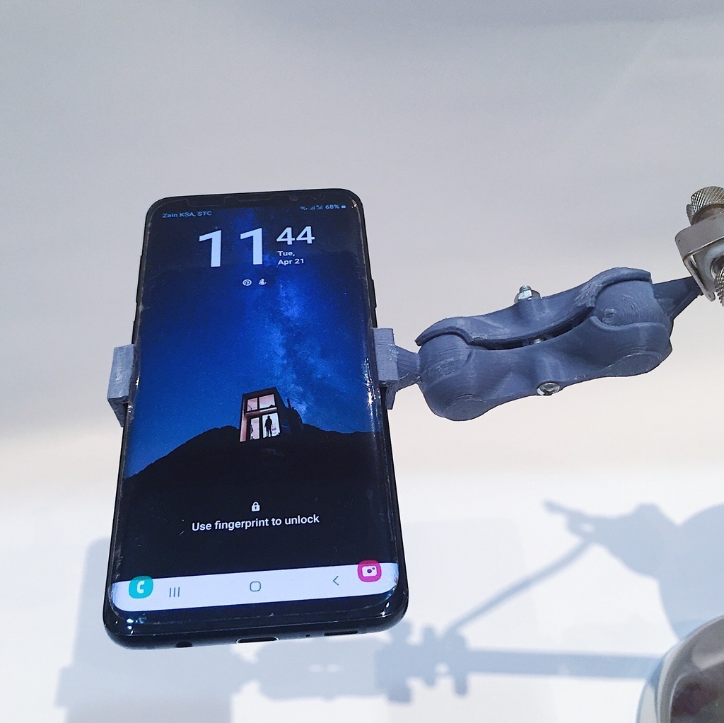 Free 3D file Phone Clamp For Galaxy S9+ (حامل جوال)・3D printer design