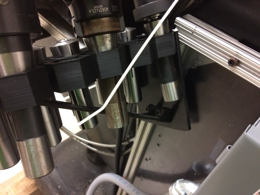 Free 3D file R8 Collet rack・3D printable object to download・Cults