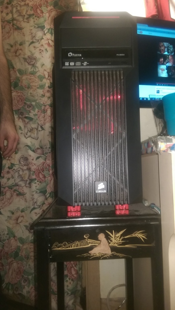 Free 3D file Desktop Risers・3D printable model to download・Cults