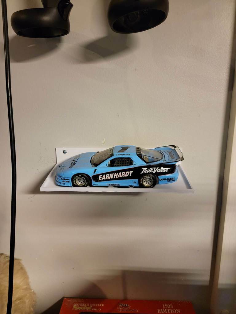 Free 3D file Diecast Wall Mounts with optional riser・3D print design to ...