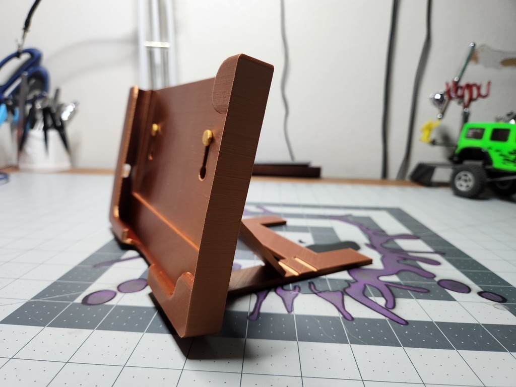 Free 3D file 8 inch tablet wall mount・3D printing model to download・Cults