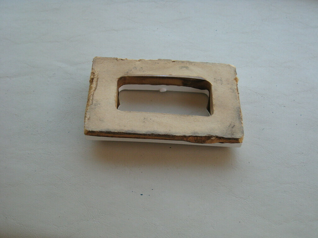 Free 3D file RV Outlet Wall Plate Spacer・Design to download and 3D