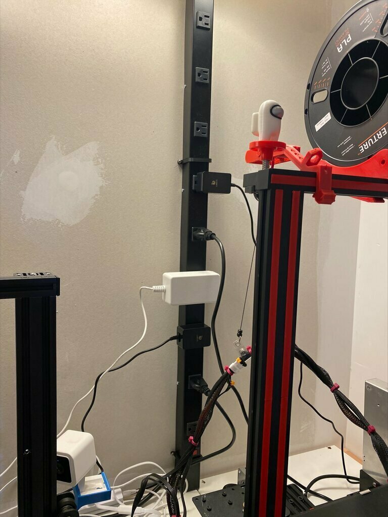 Free 3D file Harbor Freight Power Strip mount・3D printable model to