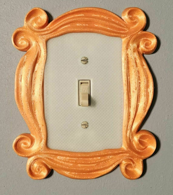 Free 3D file FRIENDS light switch/outlet plate 🪞・3D printer model to
