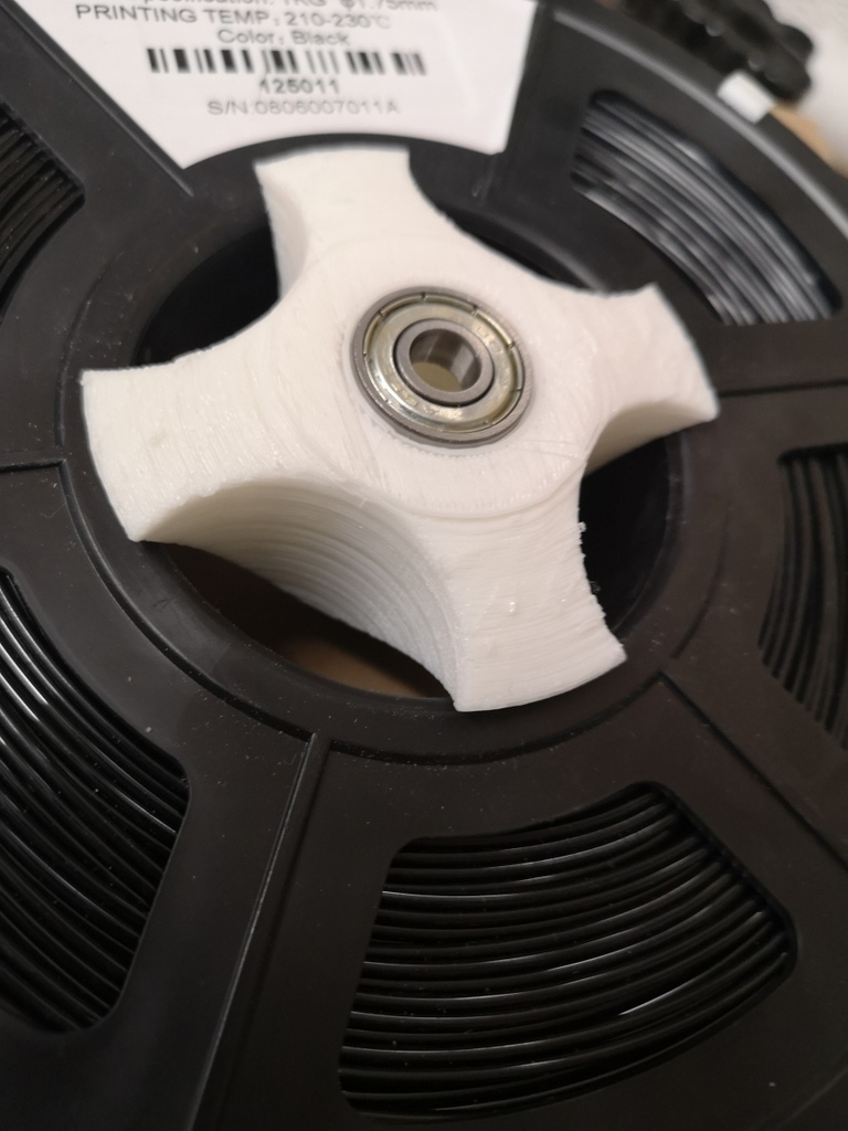Free 3D file Universal spool holder with separate thread and bearing・3D ...