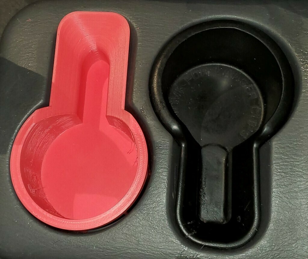 Free 3D file 1st Gen Xterra 200020004 Cup Holder Replacement 🥇・3D