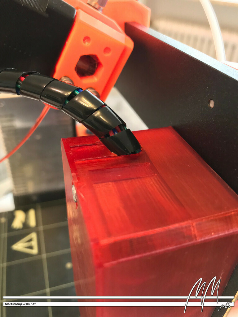 Free 3D file Prusa i3 MK2 MultiMaterial - Switch PCB Case for Rev 0.4 (new and smaller PCB) 🆕・3D ...