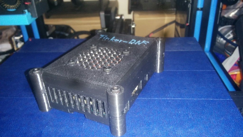 Fichier 3D gratuit Yet Another Raspberry Pi Case (YARPiC ...