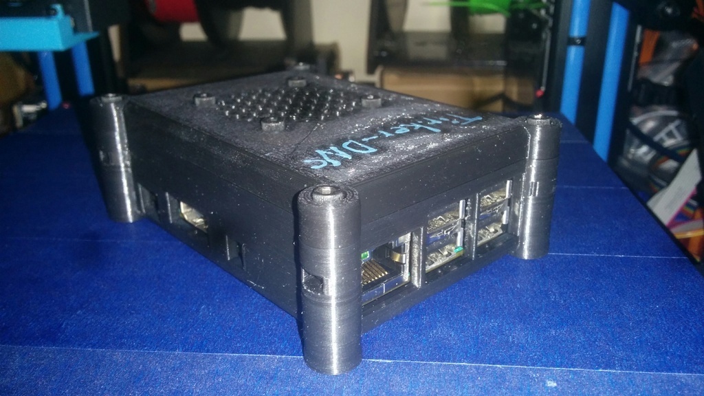 Free 3D file Yet Another Raspberry Pi Case (YARPiC) Customizable 🖥️・3D ...