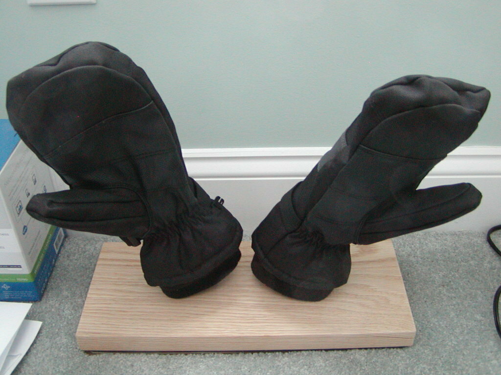 Free 3D file Glove Dryer 🧤・3D printable design to download・Cults