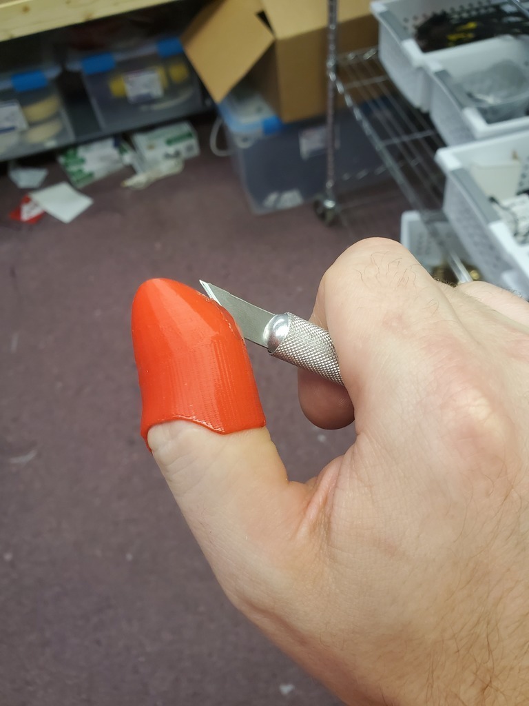 Free 3D file Xacto Thumb Thimble 🧞‍♂️・3D print design to download・Cults