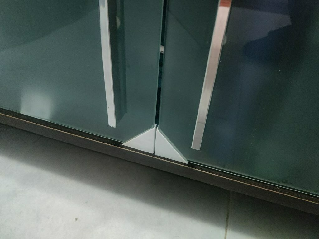 Free 3D file Glass corner cover 🏠・3D print design to download・Cults