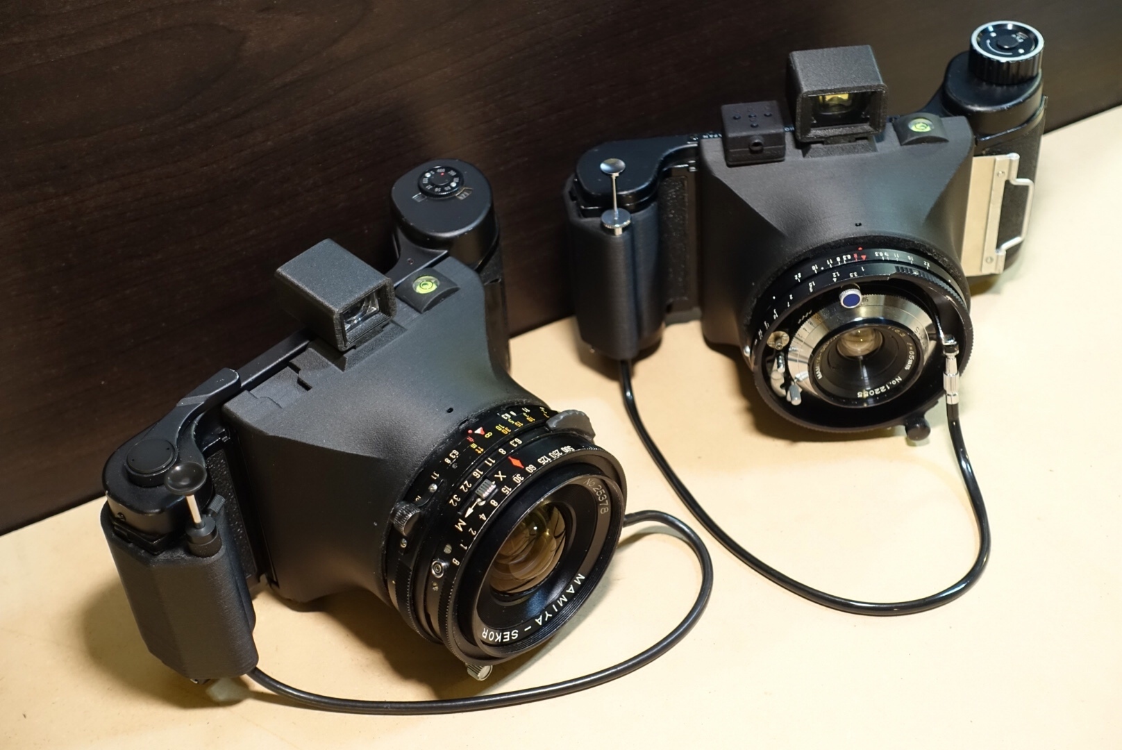 Free 3D file Ligero69 Camera Body for Mamiya Press lens & roll film