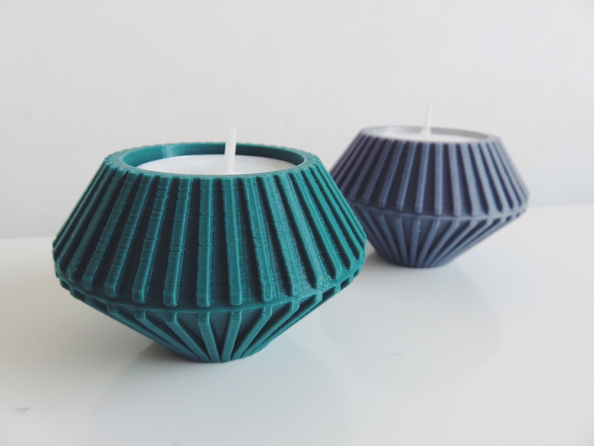 Free STL file Ribbled tealight holder・3D printing template to download ...