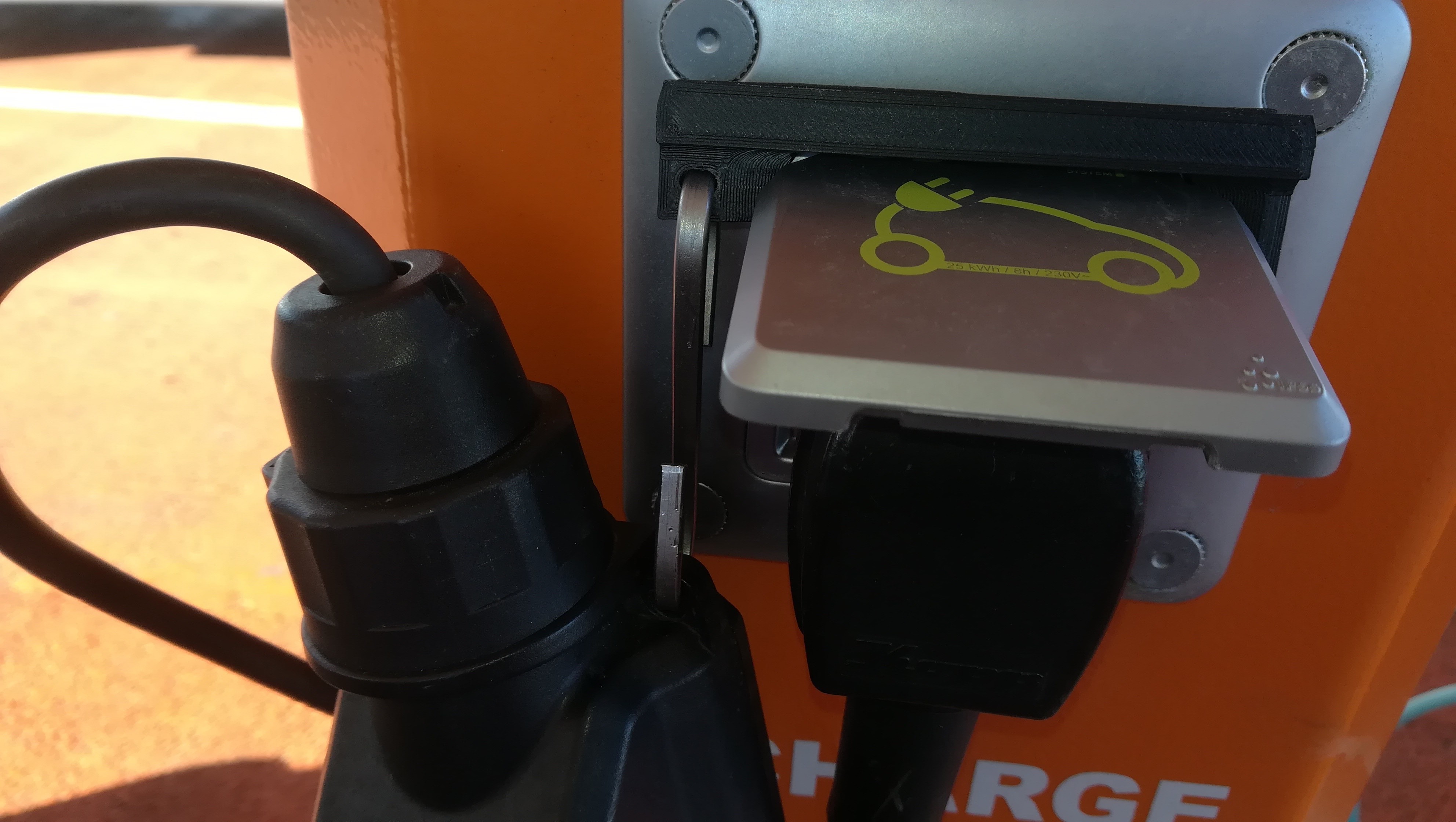 Free STL file system hooks charging station 🚉・Template to download and ...